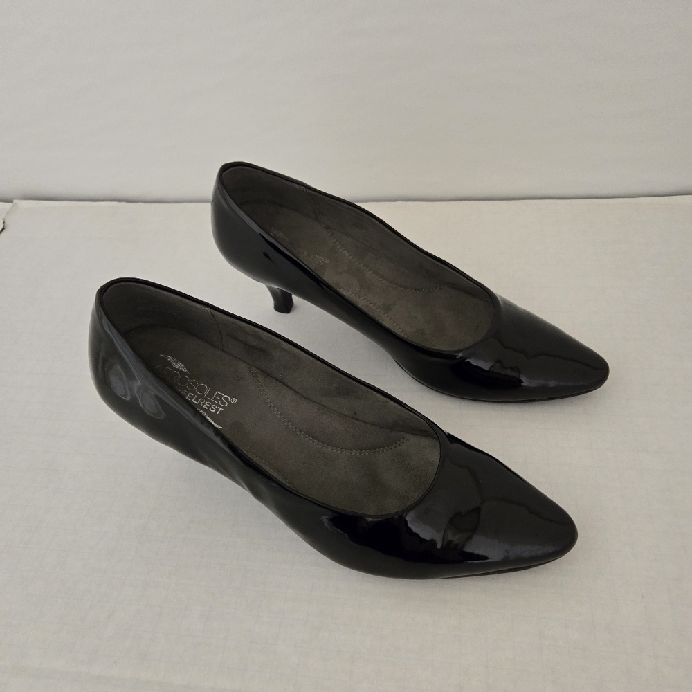 Aerosoles Black Patent Stardom Pumps  size 9M
